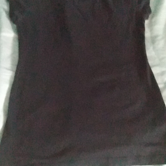 A black T-shirt a dreamcatcher on it - Picture 2 of 2